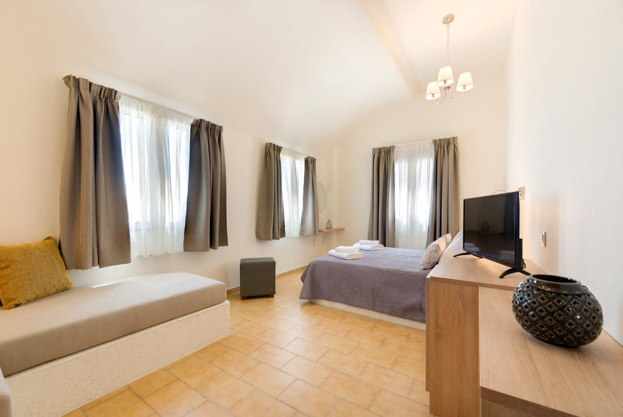 Alexander'S Great View Aparthotel ฟิรา ภายนอก รูปภาพ